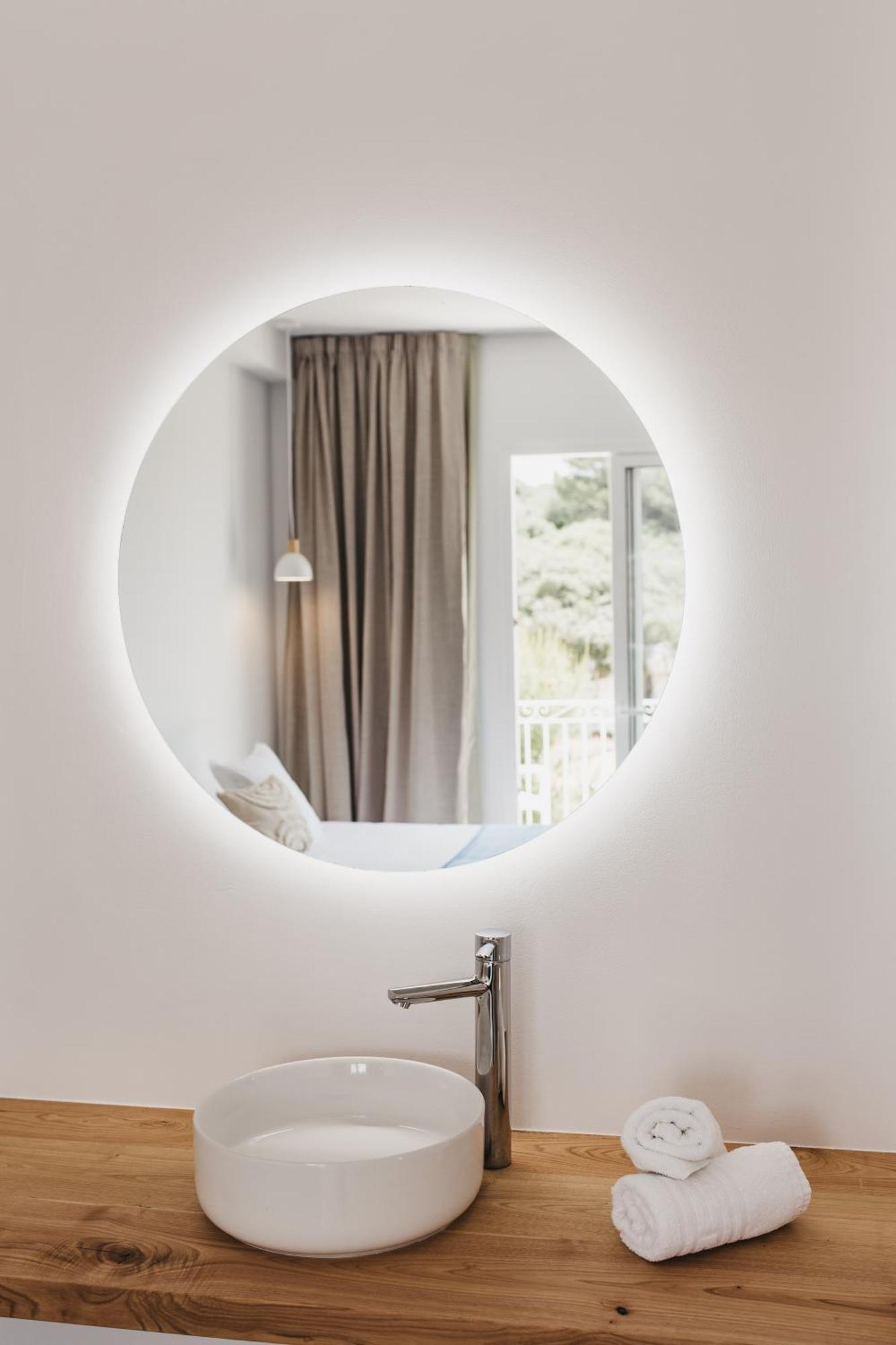 Hostal Xuroy Cala Alcaufar Eksteriør bilde
