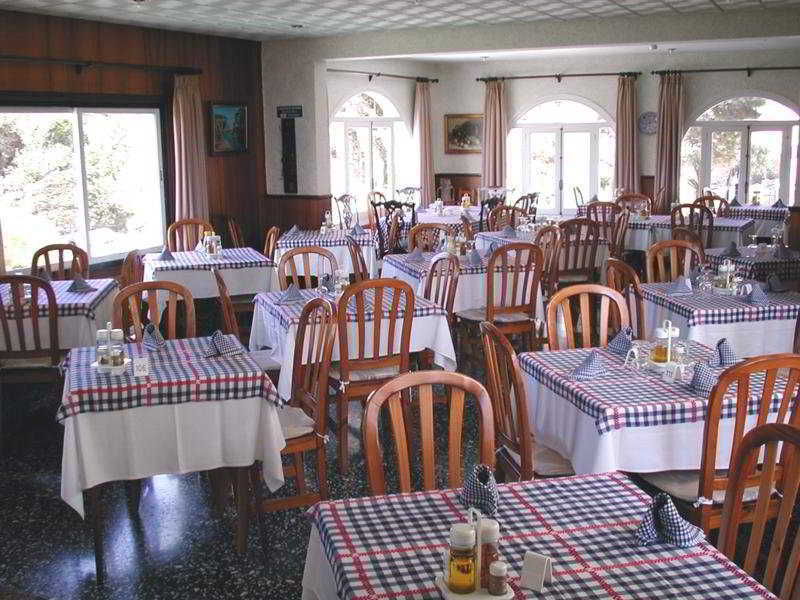 Hostal Xuroy Cala Alcaufar Eksteriør bilde